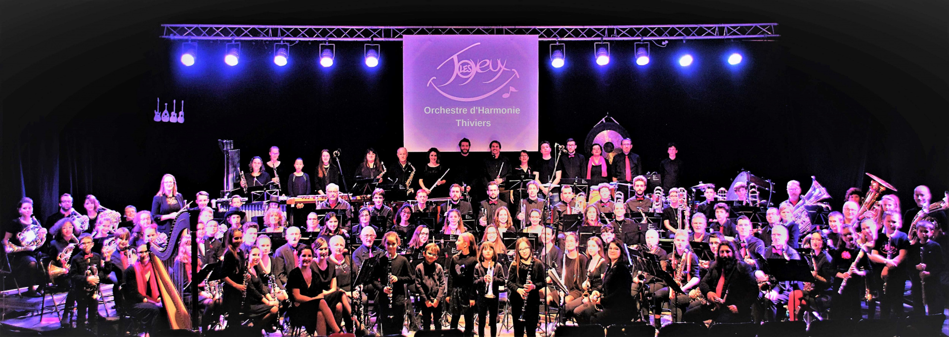 Orchestre Les Joyeux Thibériens-2.jpg