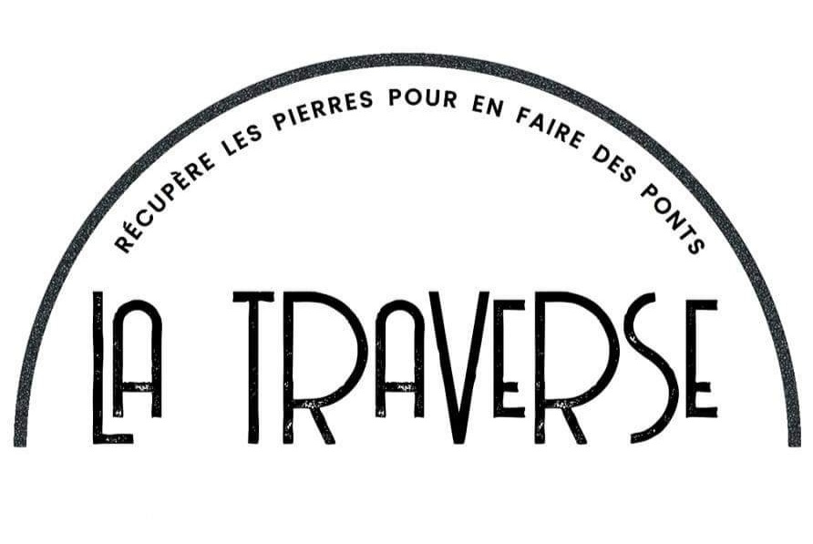 la travesre logo.jpg